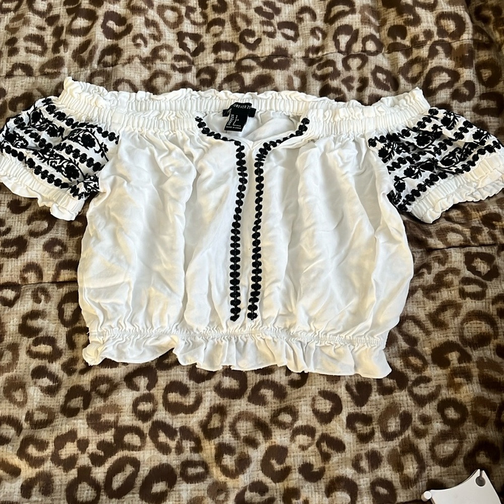Spanish style crop top